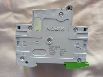 třípólový jistič zn. Noark ex9BH B16 - 5