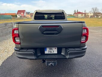 TOYOTA HILUX INVICIBLE 2,8, CZ, ZARUKA,DPH - 5