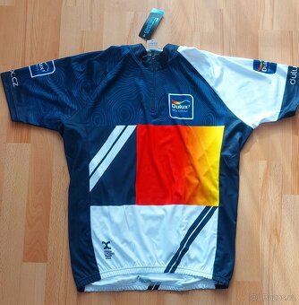 Cyklodres Craft a Dulux cycling team - 5