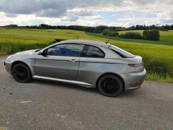 Alfa Romeo GT - 5