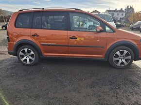 VW Touran Cross 1,4 TSi, pohon na LPG - 5