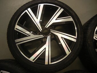 Alu kola Bergamo 5x112 R18 Golf 8 - 5