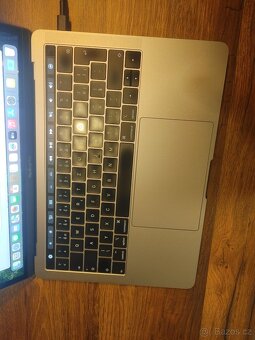 MacBook Pro 13" 2018 - i5, 16GB--1 TB +NOVA BATERIE 7/2025 - 5
