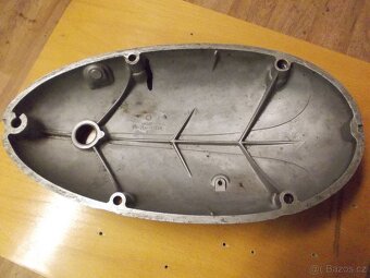 Víka motoru jawa - 5