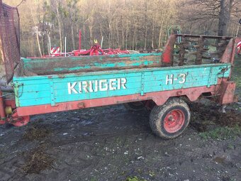 Rozmetadlo chlevské mrvy 3t, vlečka, valník - 5