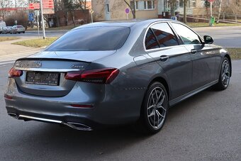 MERCEDES-BENZ E 400D 4MATIC AMG PAKET 243kW - 5