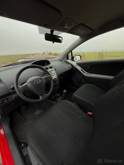 Toyota Yaris 1.0 VVT-i - 5
