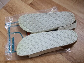 ORTOPEDICKÉ SANDÁLY - 5