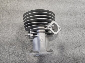 VÁLEC JAWA ROBOT - 5