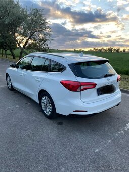 Ford Focus 1,5 110 kw - 5