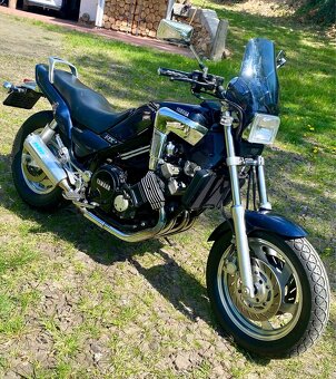 Yamaha FZX 750 - 5