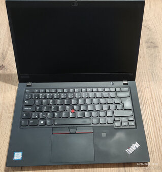 Lenovo T490 - Dotykový displej, i7,16GB RAM - 5