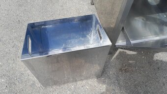 Nerezový stůl s odpadním otvorem a nerez košem - 5