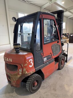 VZV Nissan FD02A25Q 2,5T - 5