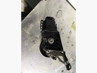 Mercedes-Benz E W212 SERVO pumpa A0064669601 - 5