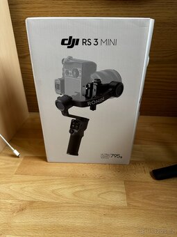 DJI RS 3 Mini + DJI Briefcase Handle (combo) – jako nový, zá - 5