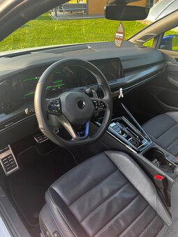 Volkswagen 8R 20 years edice - 5