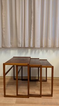 Hnízdové stolky starožitné a stolní lampa Napako - 5