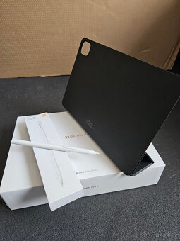 tablet Xiaomi Pad 5 6GB (128GB) Cosmic Gray, obal, Smart Pen - 5