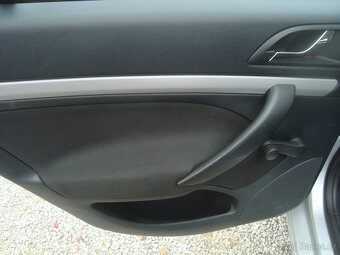 Škoda Octavia 1,6 TDI 4x4 - 5