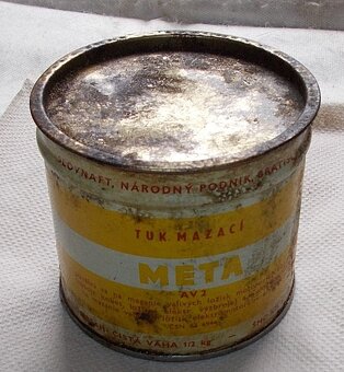 Stará plechovka META AV2, Tuk mazací, Benzina. - 5