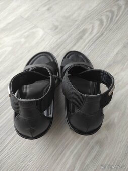 Calvin Klein sandály na klínu 38 - 5