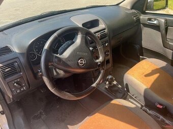 Opel Astra 1.6 - 5