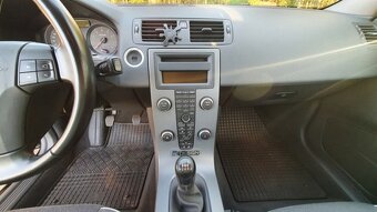 Prodám VOLVO C30 1.596 ccm benzin - 5