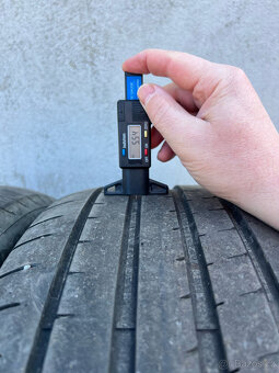 235/45R20 100V letní pneu 2 kusy Good Year Eagle F1 - 5