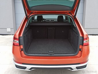 ŠKODA SUPERB SCOUT 2.0TSI 206kW CZ - 5