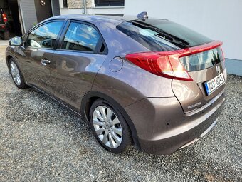 Honda Civic IX 1.8i VTEC - 5