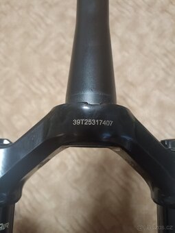 Vidlice na kolo ROCK SHOX Lyrik BOOST 29“ - 5