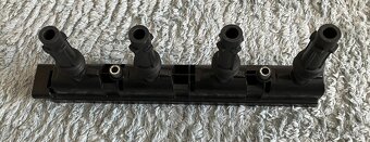 Zapalovací cívka DELPHI 19005362 z vozu OPEL Corsa - 5