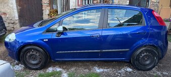 Rozprodám na ND Fiat Grande Punto 1.3 66kw - 5