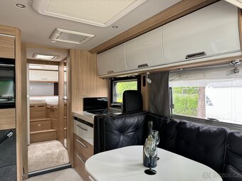 Niesmann + Bischoff 2021 obytný vůz - 5