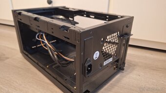 Počítačová skříň Sharkoon C10 - 5