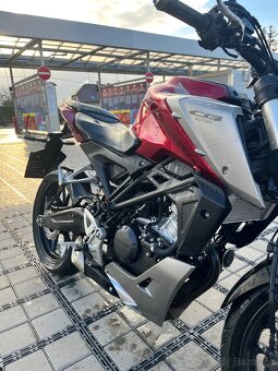 Honda cb125r 2022 - 5