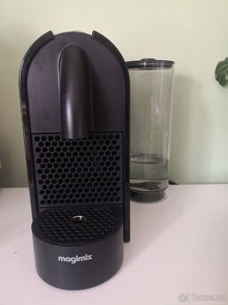 Kavovar NESPRESSO De'Longhi U EN110.B + 93 kapslí + box - 5