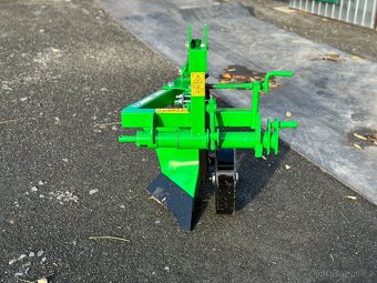 Nastavitelný jednoradličný pluh za malotraktor - 5