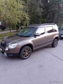Škoda yeti rok 2011 - 5