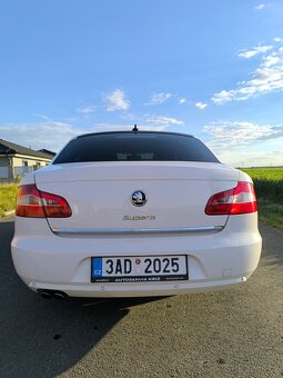 Škoda Superb sedan 2.0 TDI 125kw manual - 5