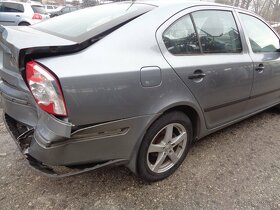 Škoda octávia II 1,4 16V, Rozprodám na náhradní díly - 5