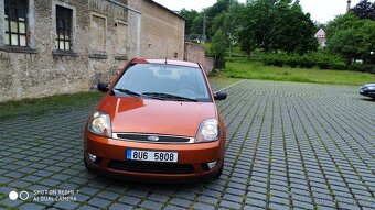 Ford Fiesta GHIA - 5
