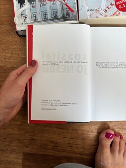 Jo Nesbo - Spasitel, Pentagram, Červenka - 5