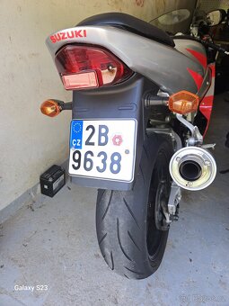 Suzuki GSX-R 750 K1 - 5