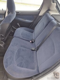 Peugeot 206.1.4 HDI.rok 2002 - 5