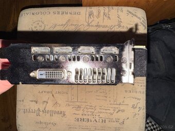 ASUS Dual Radeon RX 580 8GB - 5