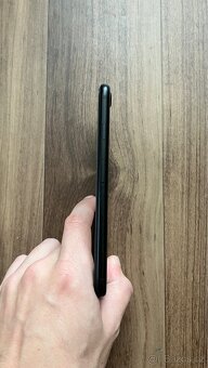 Apple iPhone SE 128Gb top stav - 5