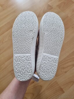 Dívčí balerínky/papučky - NOVÉ S VISAČKOU - 5