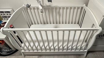 Dřevěná postýlka s medvídkem - 5